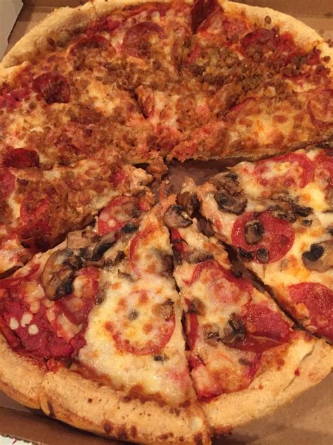 Avers pizza - Yes, Aver's Pizza (1837 N Kinser Pike) provides contact-free delivery with Seamless. Q) Is Aver's Pizza (1837 N Kinser Pike) eligible for Seamless+ free delivery? A) Yes, Seamless offers free delivery for Aver's Pizza (1837 N Kinser Pike) with a Seamless+ membership.